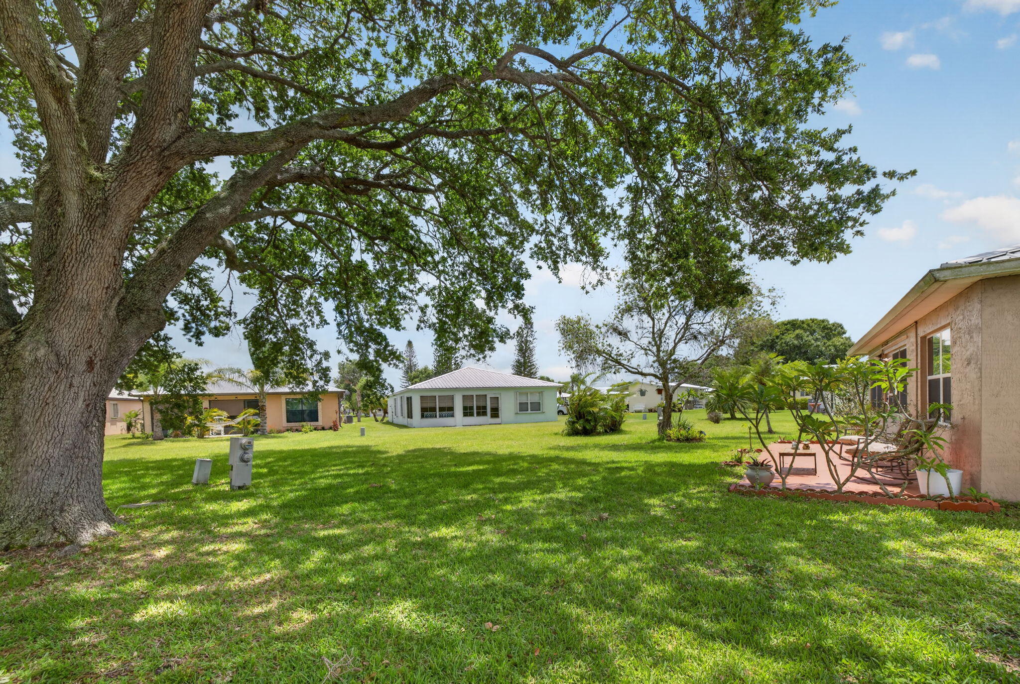 SPANISH LAKES FAIRWAYS LEASEHOLD ESTATES - Residential