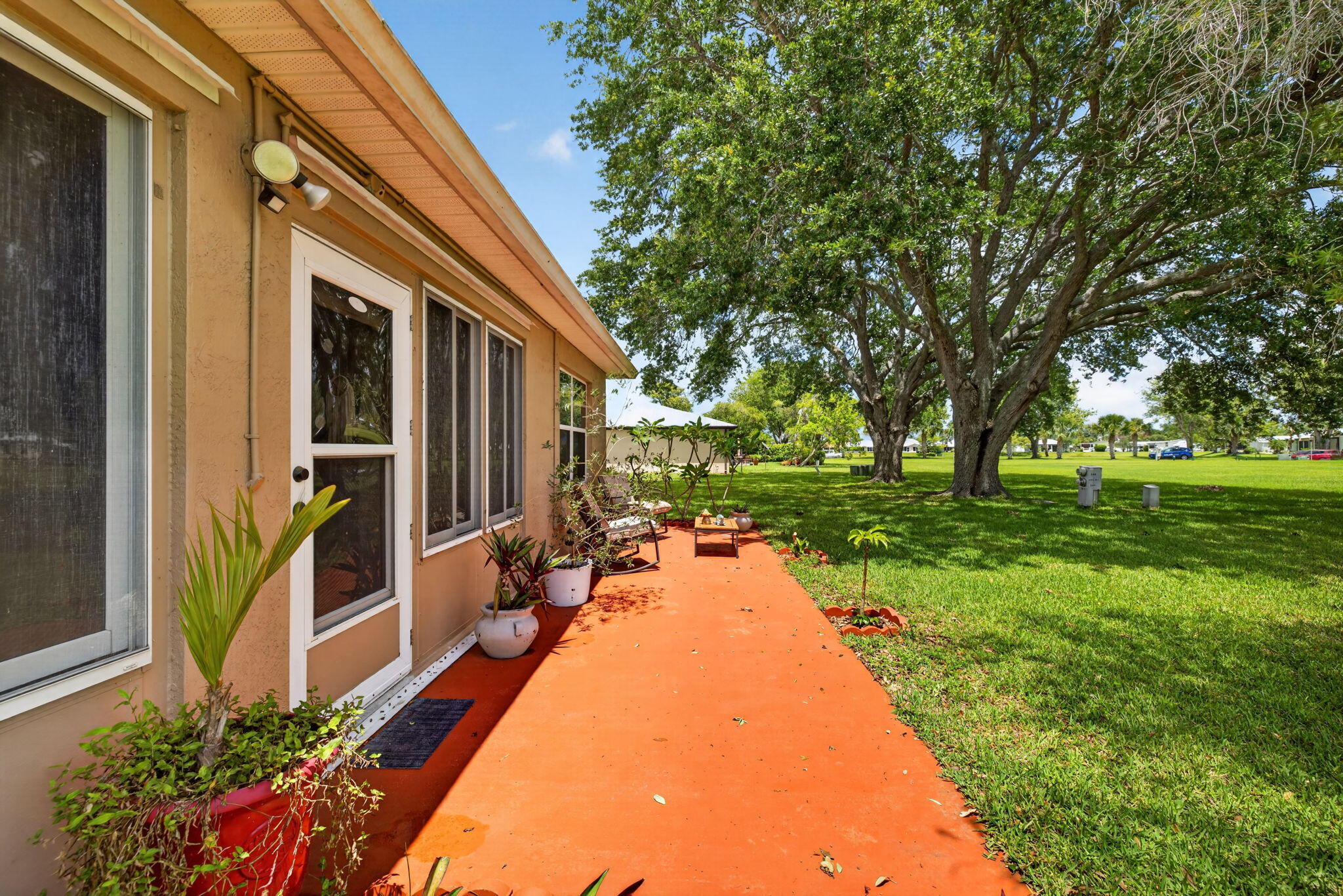 SPANISH LAKES FAIRWAYS LEASEHOLD ESTATES - Residential