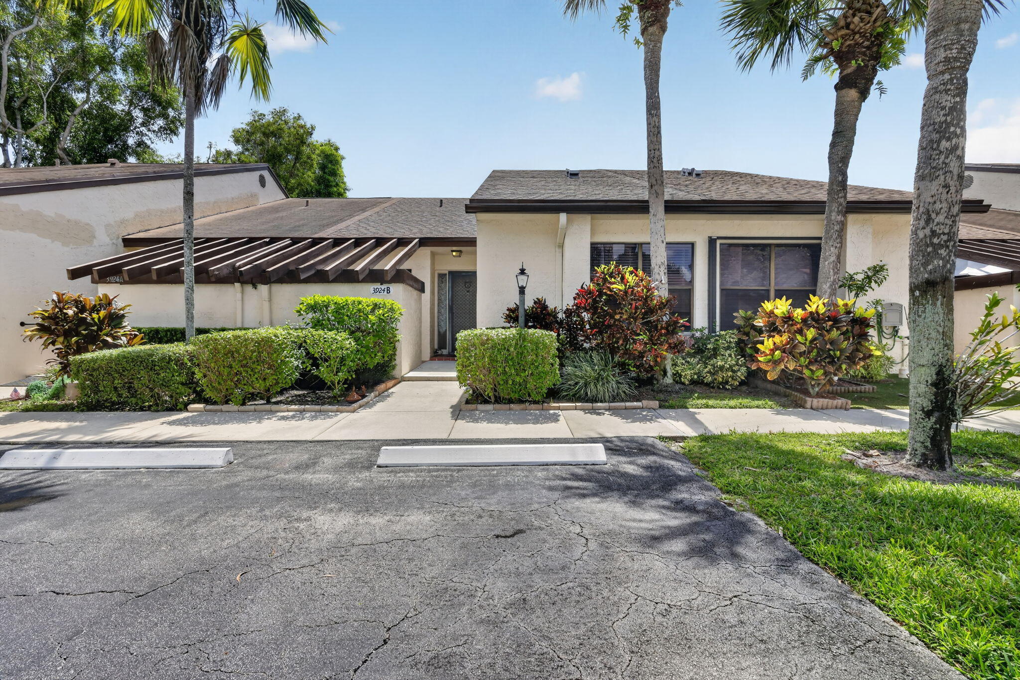 3924 San Anselmo Drive