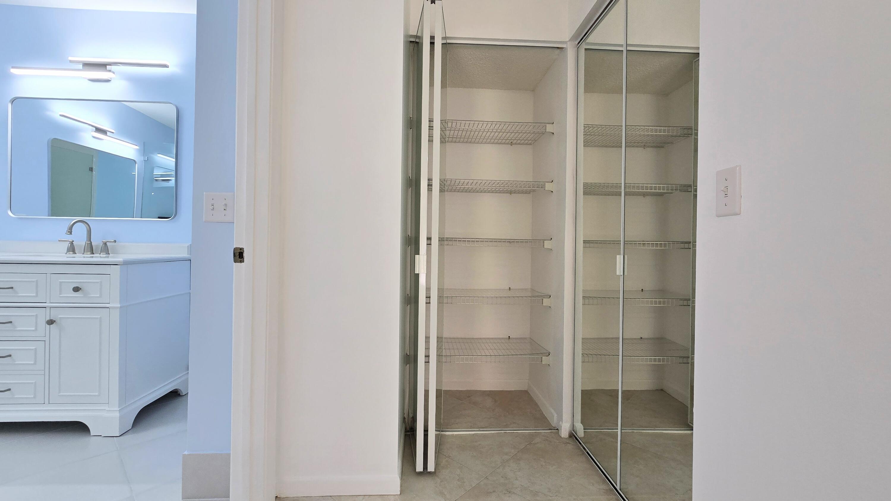 GIARDINO VILLAGE CONDOS - Residential Lease