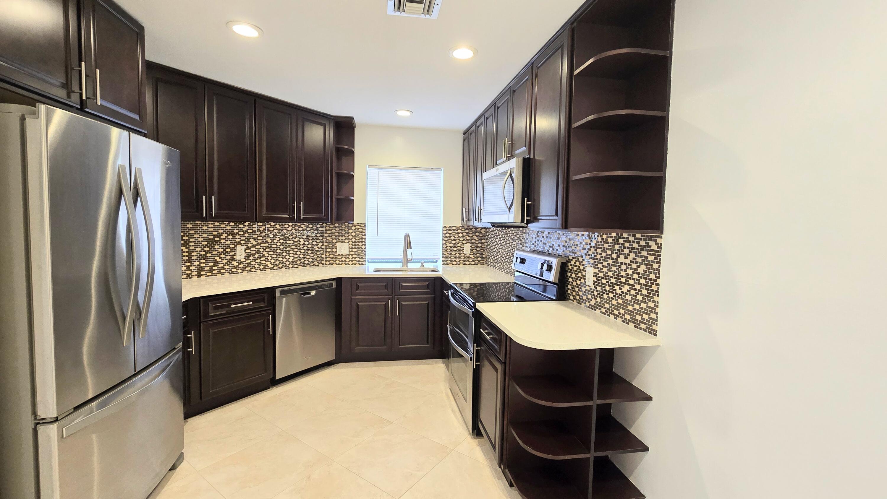 GIARDINO VILLAGE CONDOS - Residential Lease