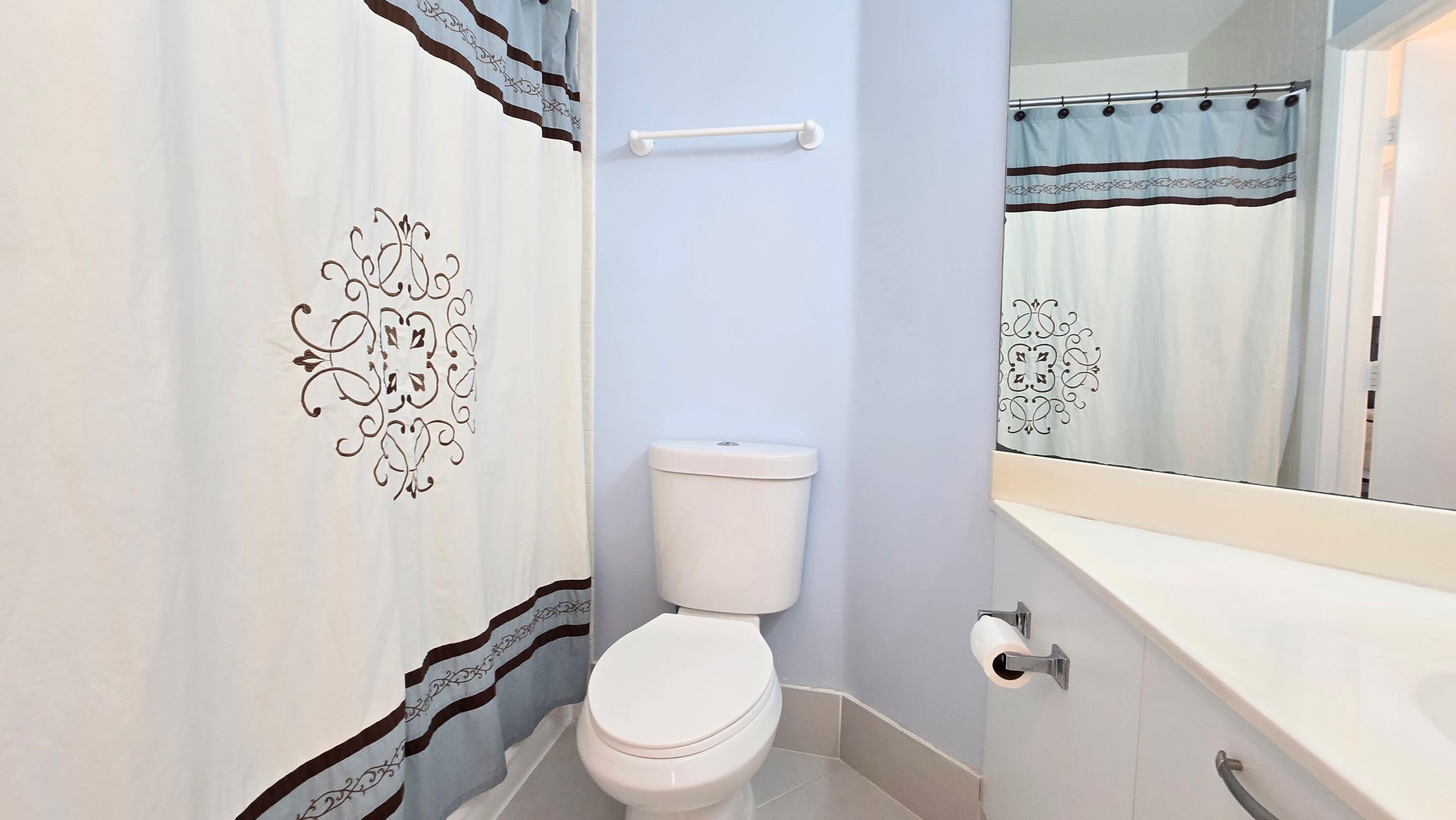 GIARDINO VILLAGE CONDOS - Residential Lease