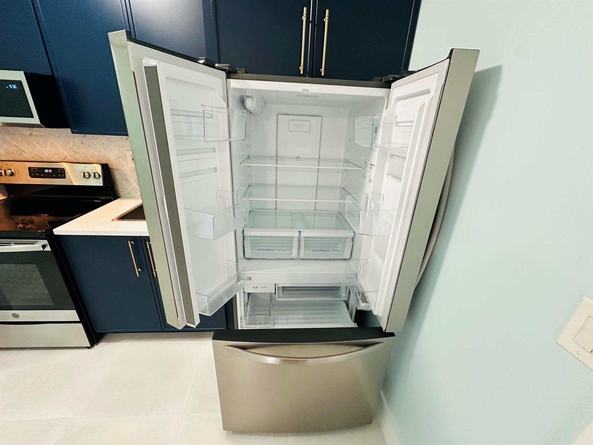 23-42-40~ S 243.6 FT OF N - Residential Lease