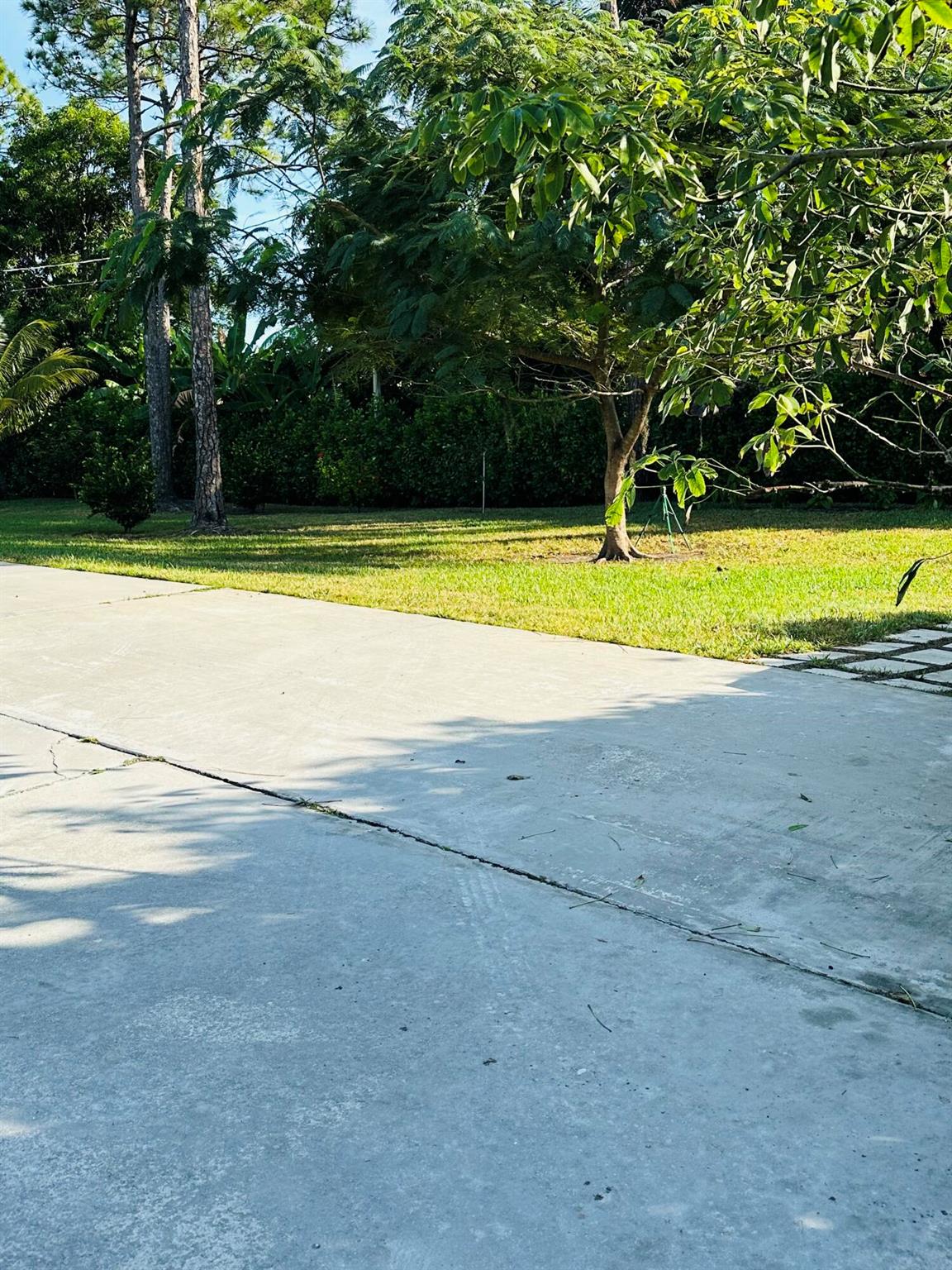 23-42-40~ S 243.6 FT OF N - Residential Lease