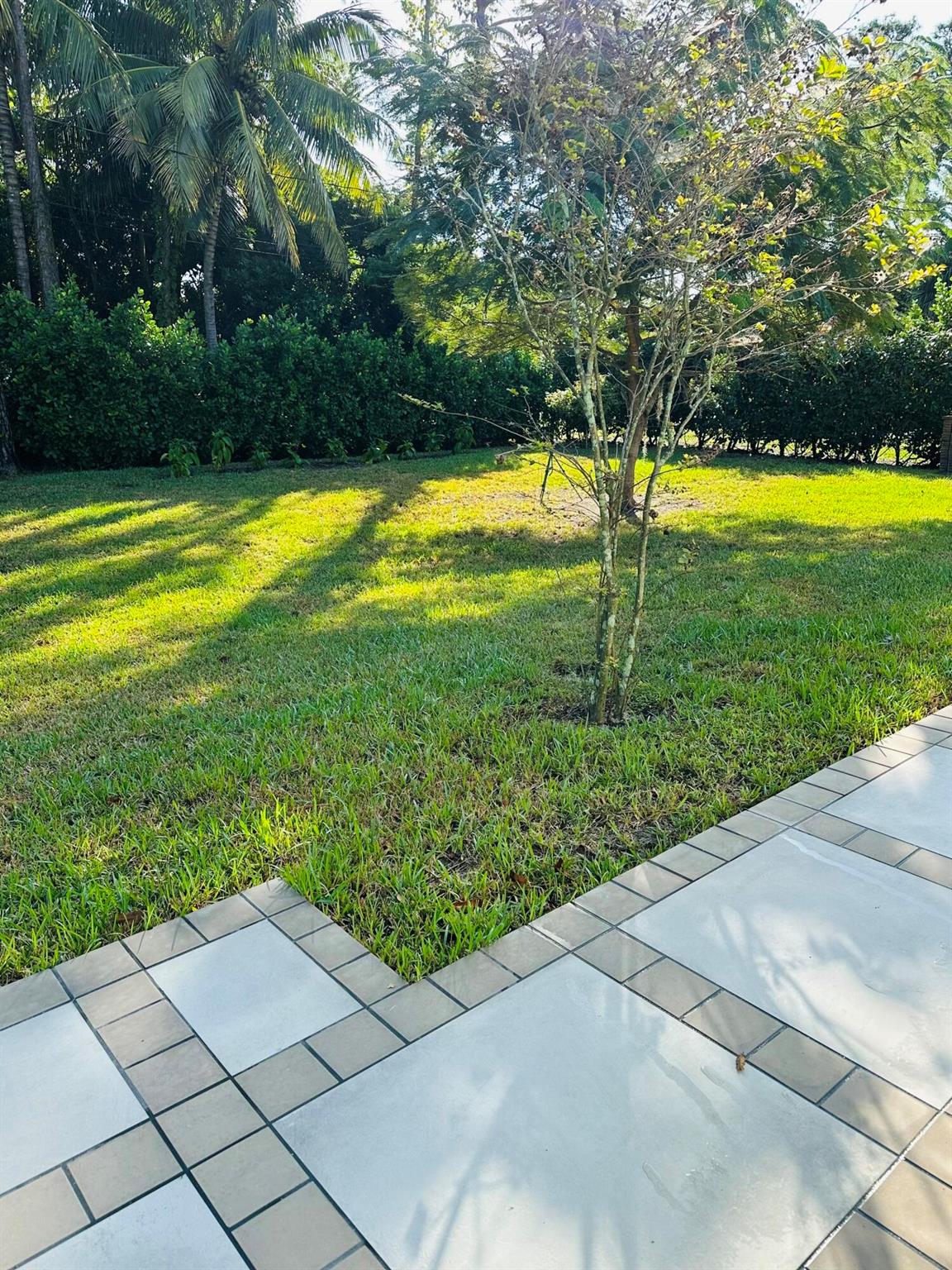 23-42-40~ S 243.6 FT OF N - Residential Lease