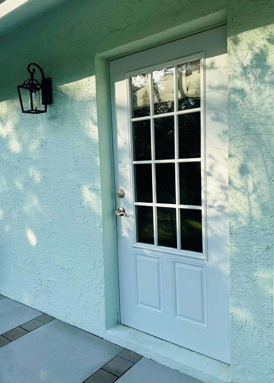 23-42-40~ S 243.6 FT OF N - Residential Lease