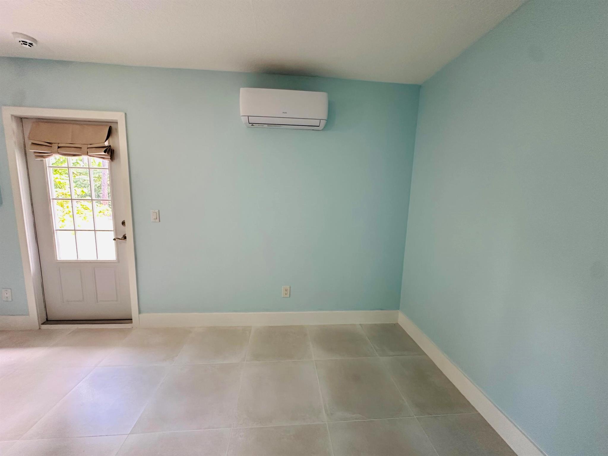 23-42-40~ S 243.6 FT OF N - Residential Lease