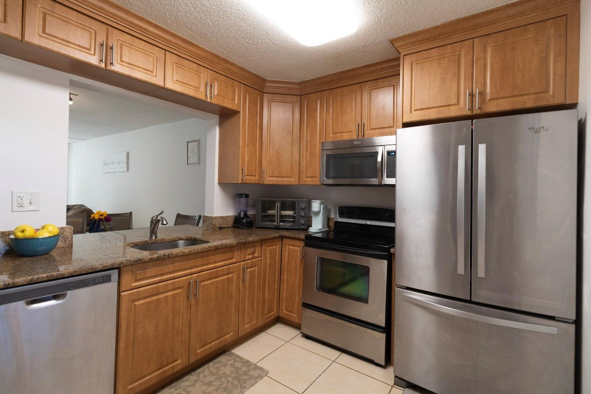 COURTYARDS OF BROWARD - Residential