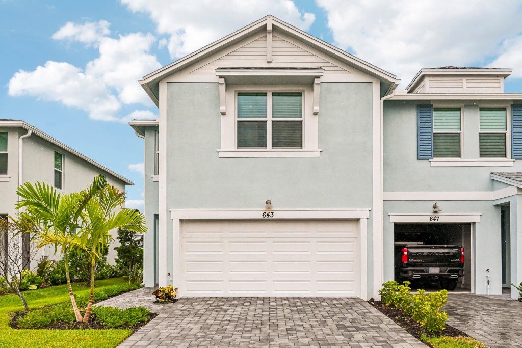 Photo of 643 Salisbury Circle, Fort Pierce, FL 34982 (MLS # B26065326)