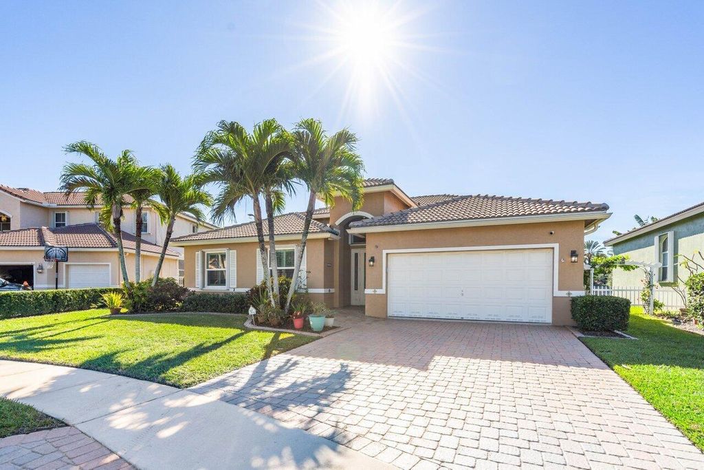 Photo of 6380 C Durham Drive, Lake Worth, FL 33467 (MLS # R10956411)