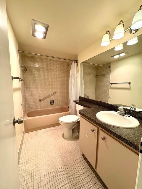 OXFORD CONDO - Residential