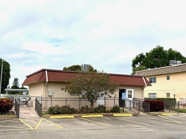 OXFORD CONDO - Residential