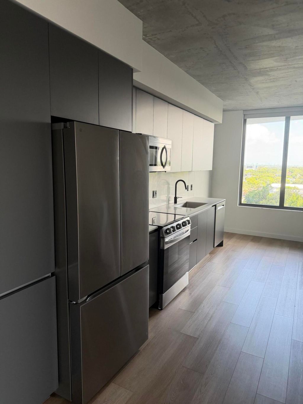 Photo of 307 SW 5th Street #710, Fort Lauderdale, FL 33315 (MLS # B26034977)