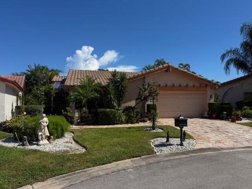 Nestled on a peaceful cul-de-sac, this unique villa offers the perfect blend of privacy and charm. Enjoy spacious living areas, abundant natural light, and an inviting layout designed for comfort and style. A rare opportunity to rent a one-of-a-kind furnished home in a serene setting, just minutes from local conveniences. There is also an optional seasonal membership available at the country club.