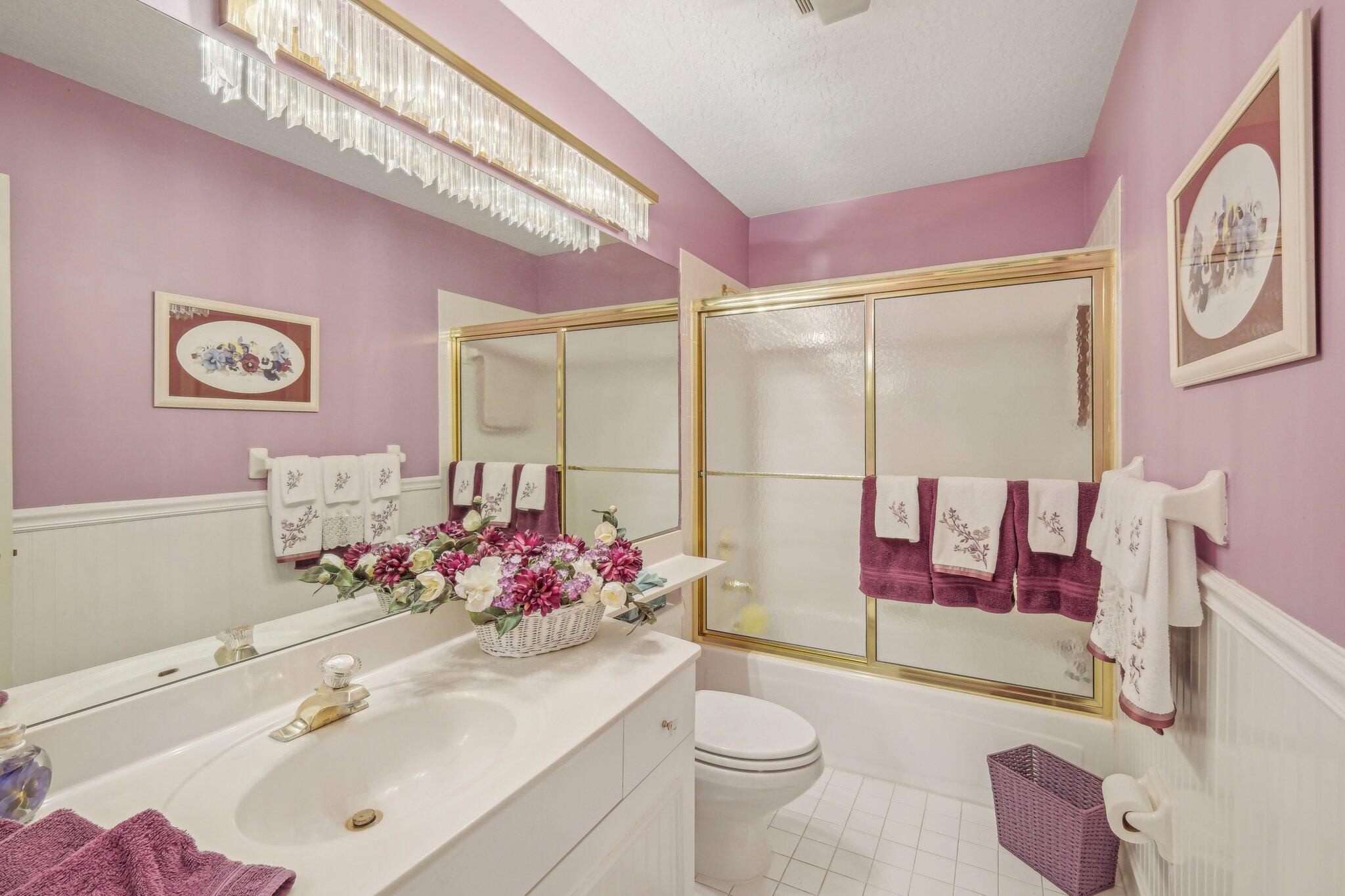 OAK HARBOUR 3 - Residential