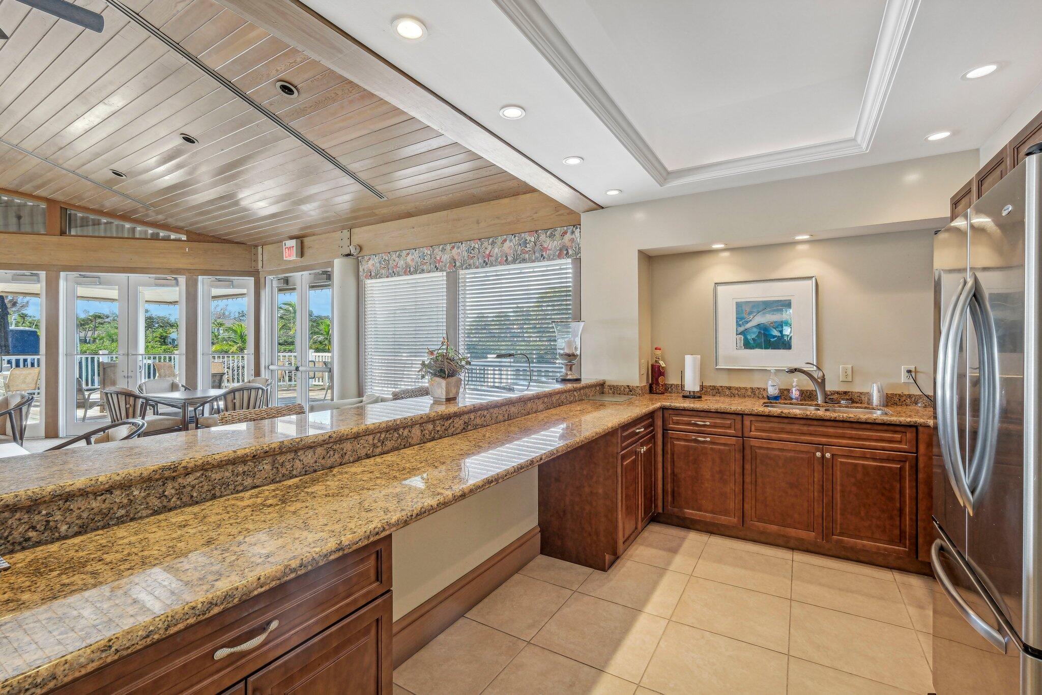 OAK HARBOUR 3 - Residential