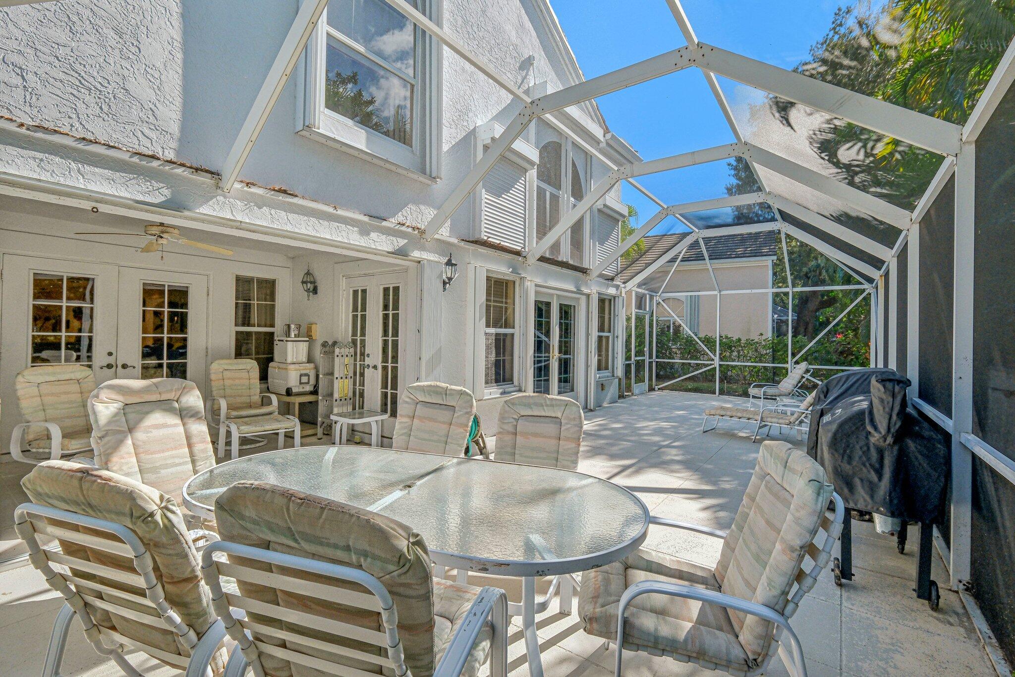 OAK HARBOUR 3 - Residential