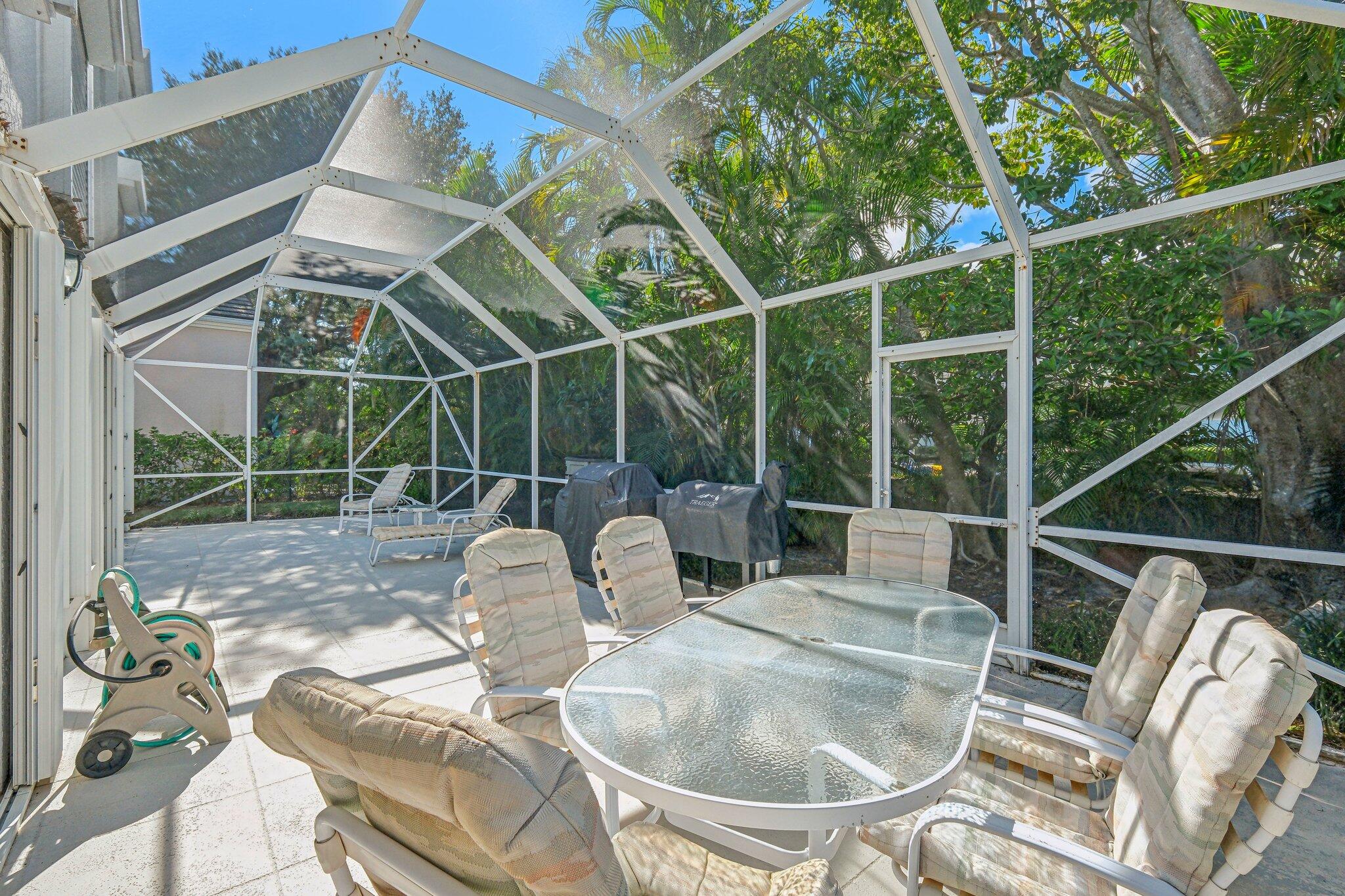 OAK HARBOUR 3 - Residential