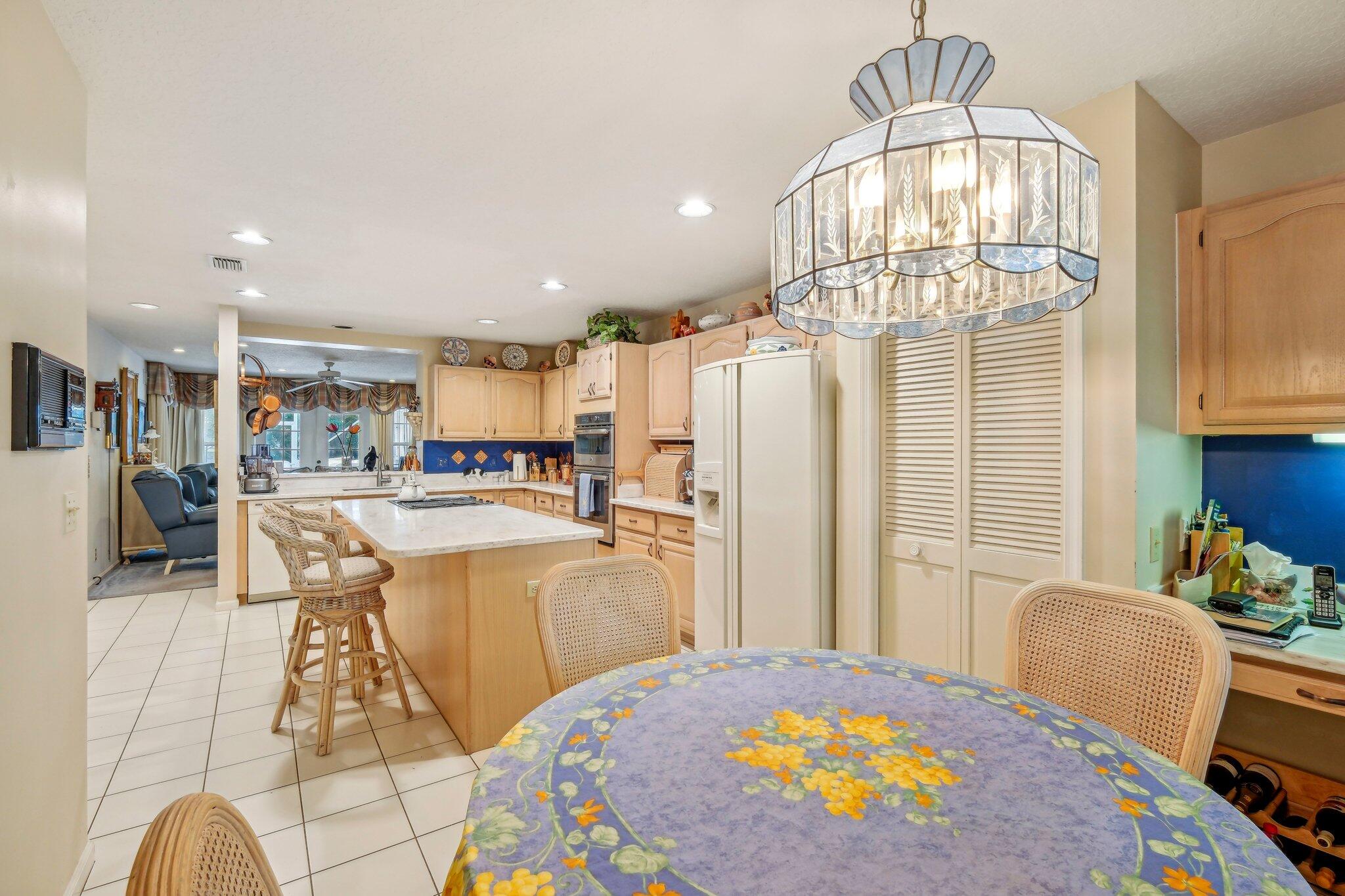 OAK HARBOUR 3 - Residential