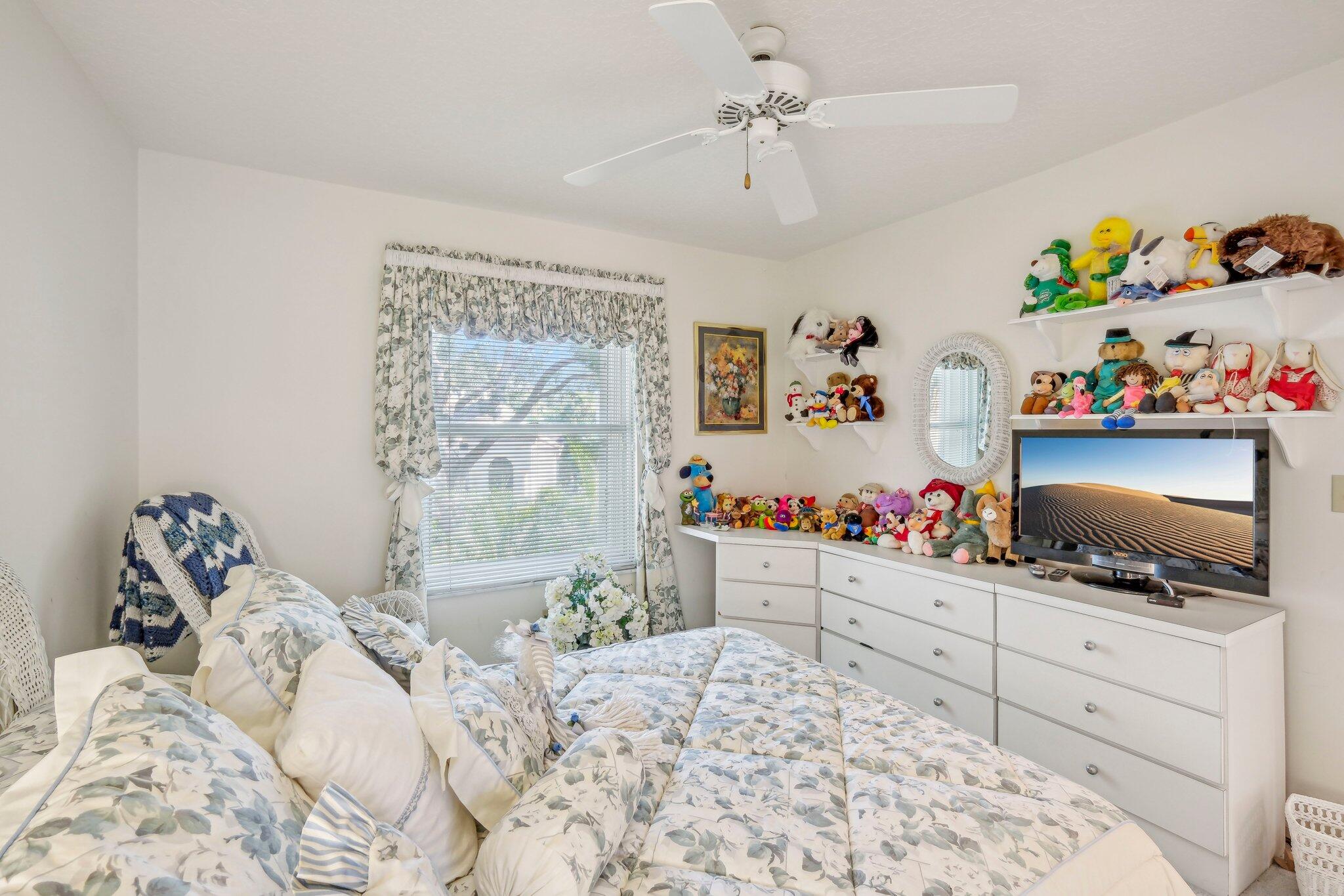 OAK HARBOUR 3 - Residential