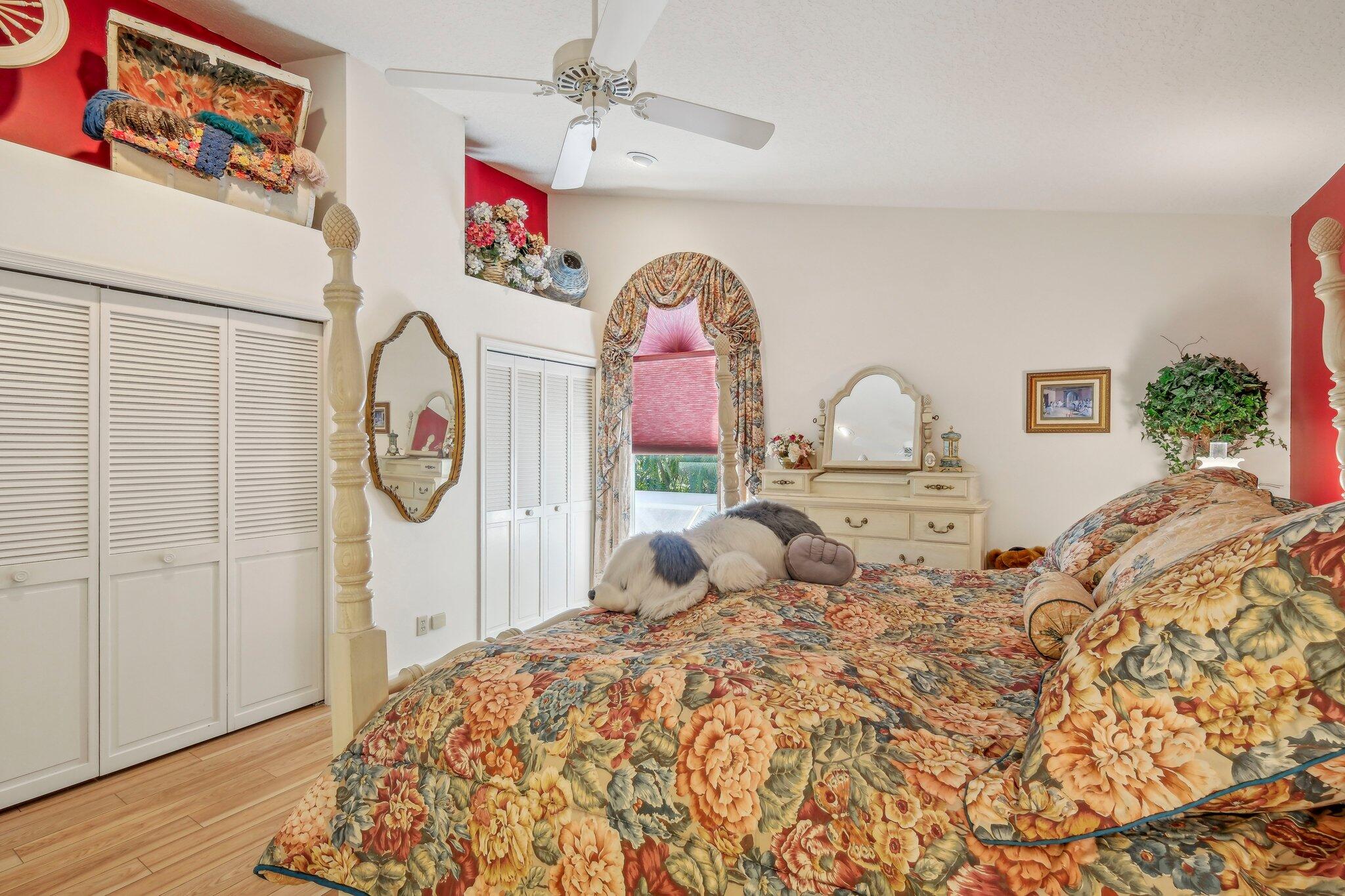 OAK HARBOUR 3 - Residential