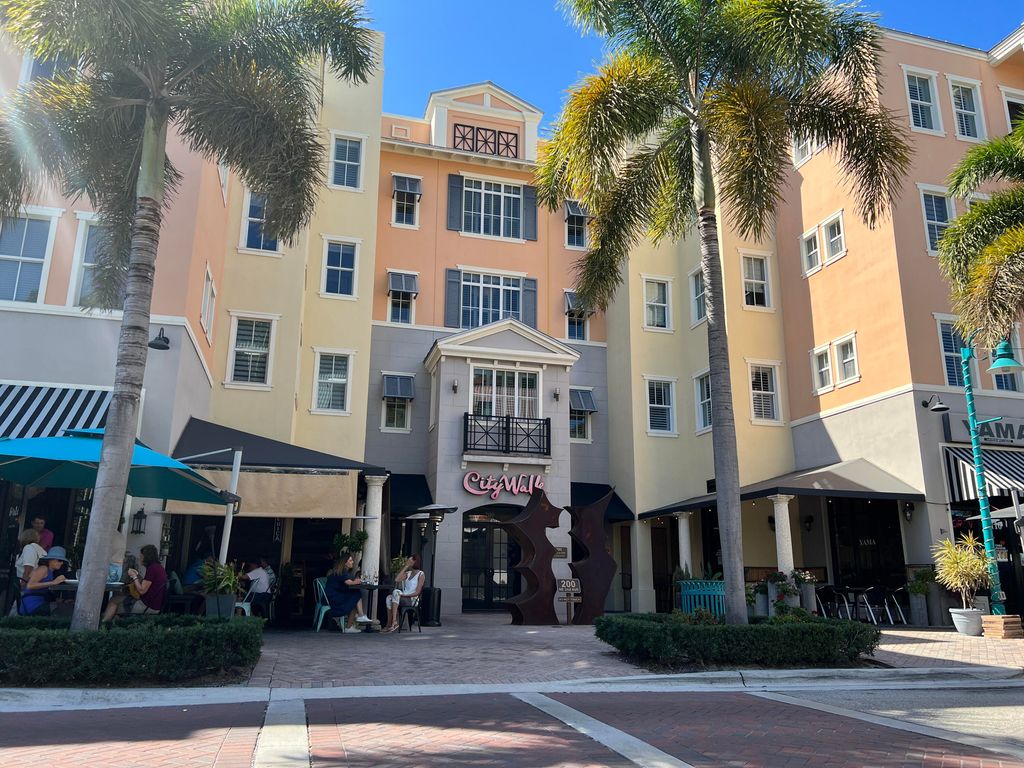 Photo of 200 NE 2nd Avenue #414, Delray Beach, FL 33444 (MLS # R11143980)