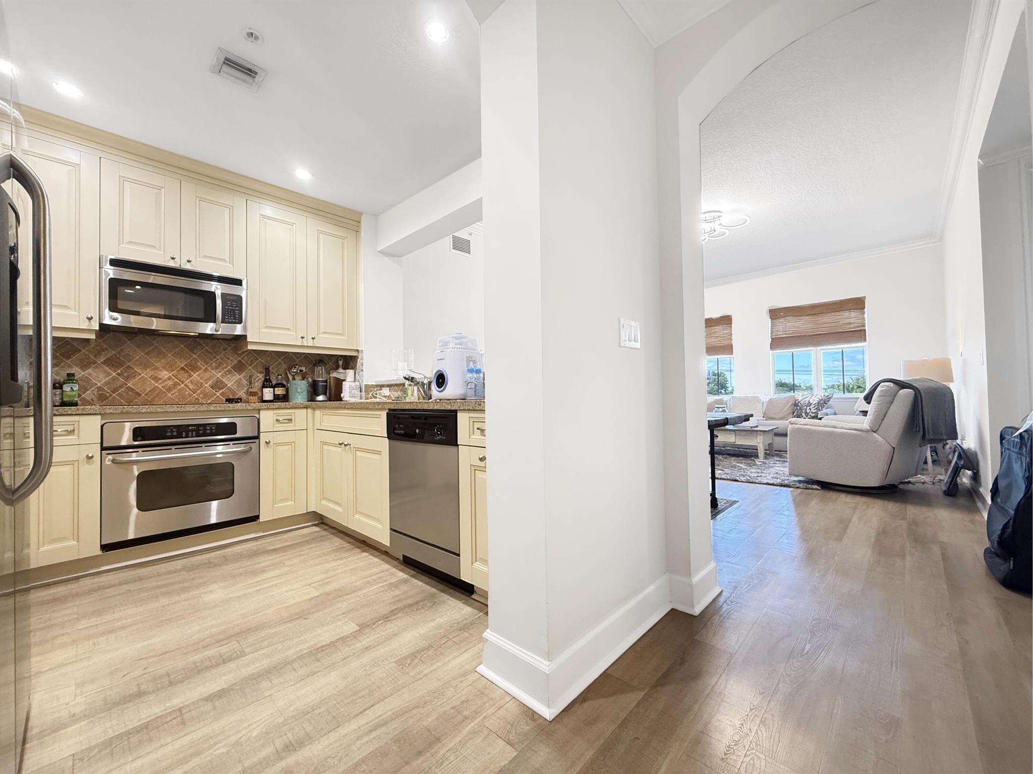 CITY WALK AT PINEAPPLE GR - Residential