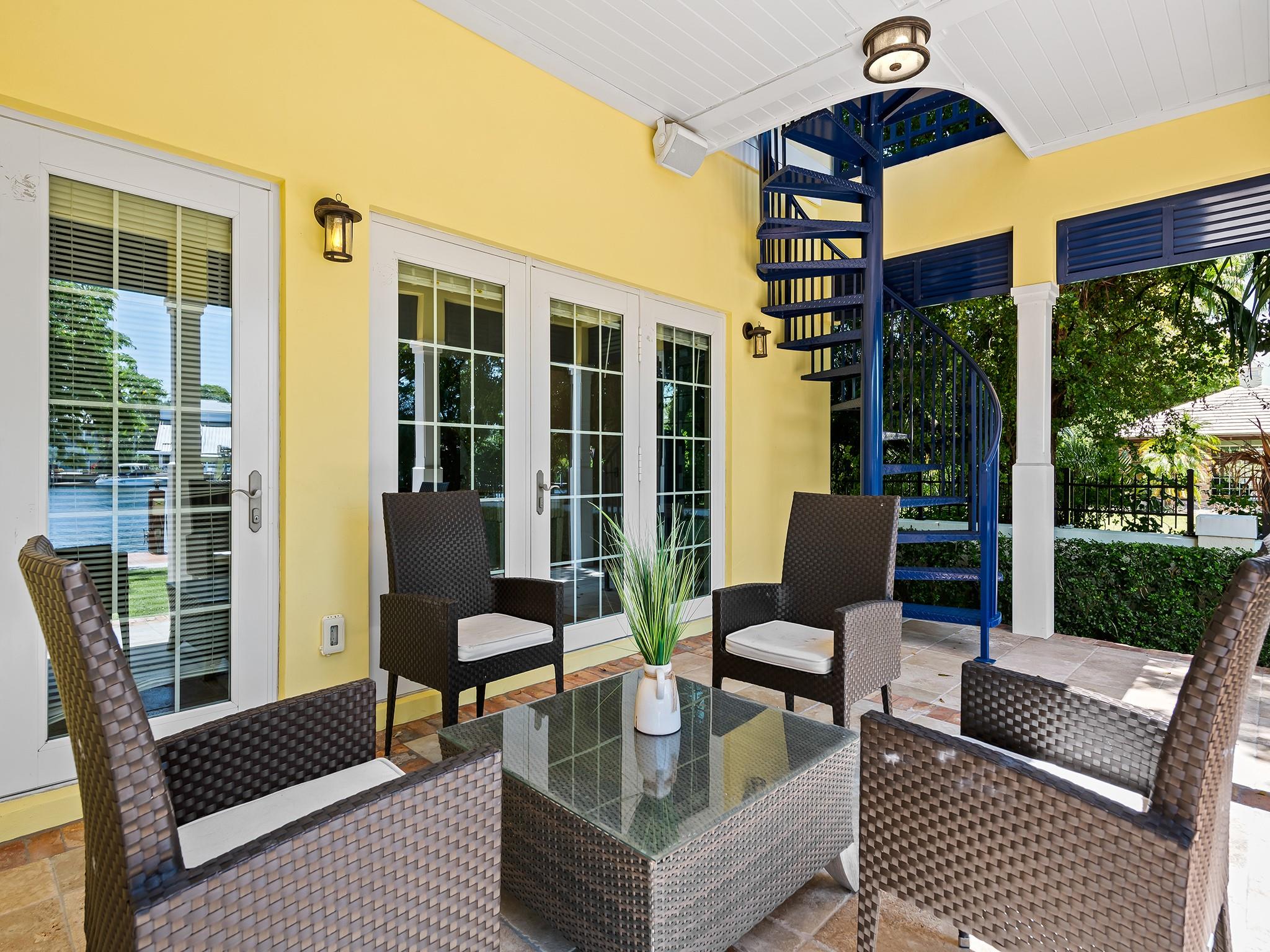 RIO VISTA ISLES - Residential