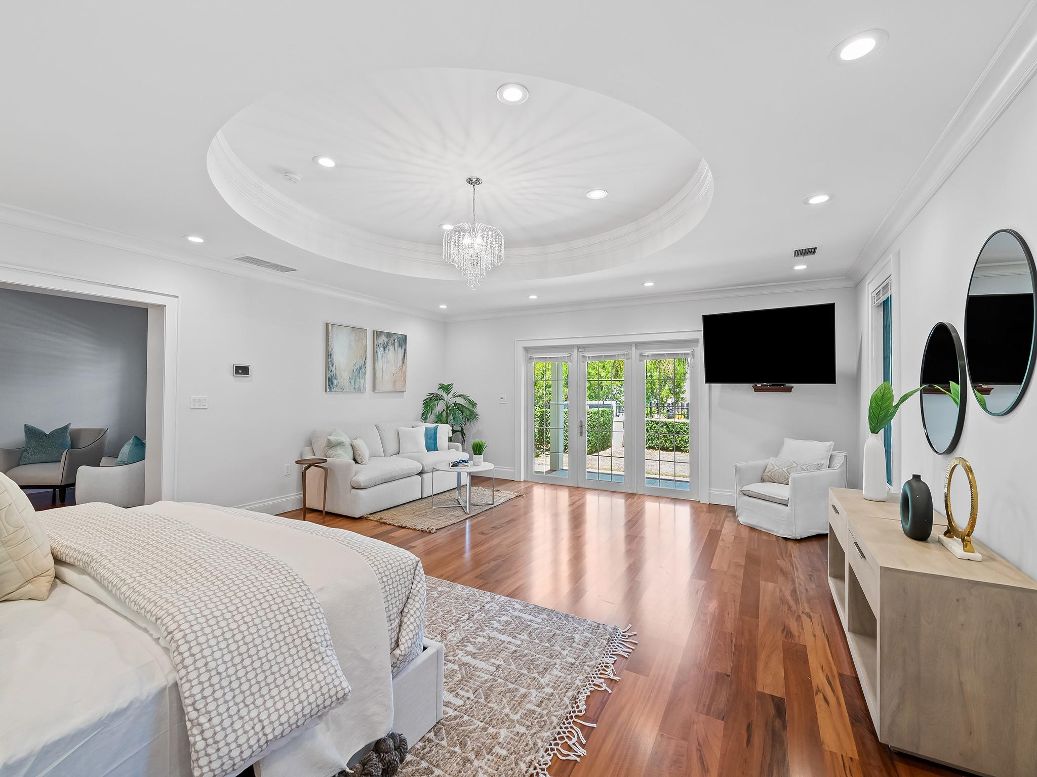 RIO VISTA ISLES - Residential