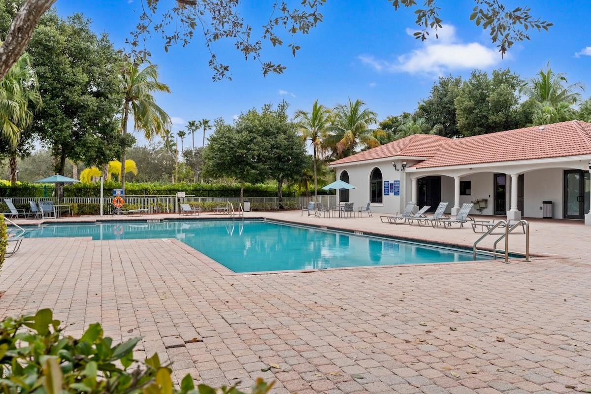 Lakeview West 158-44 B - Residential