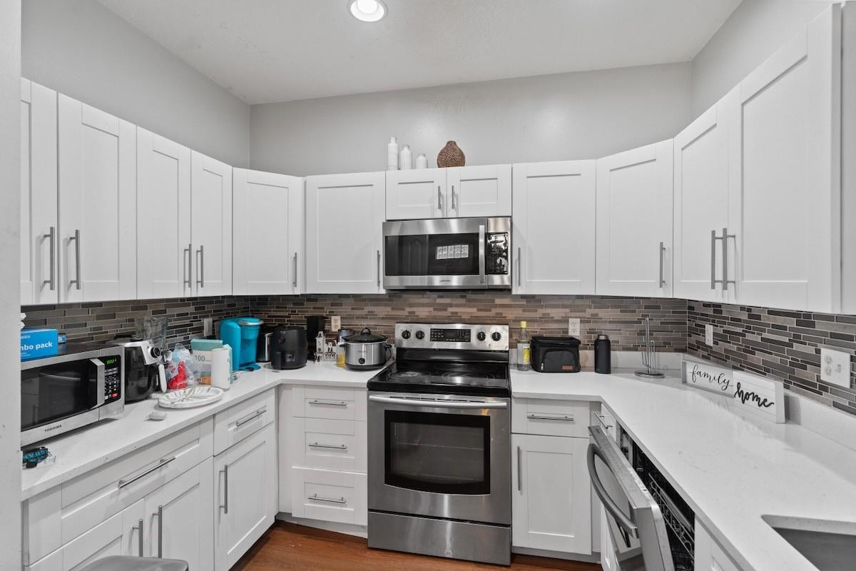 Lakeview West 158-44 B - Residential