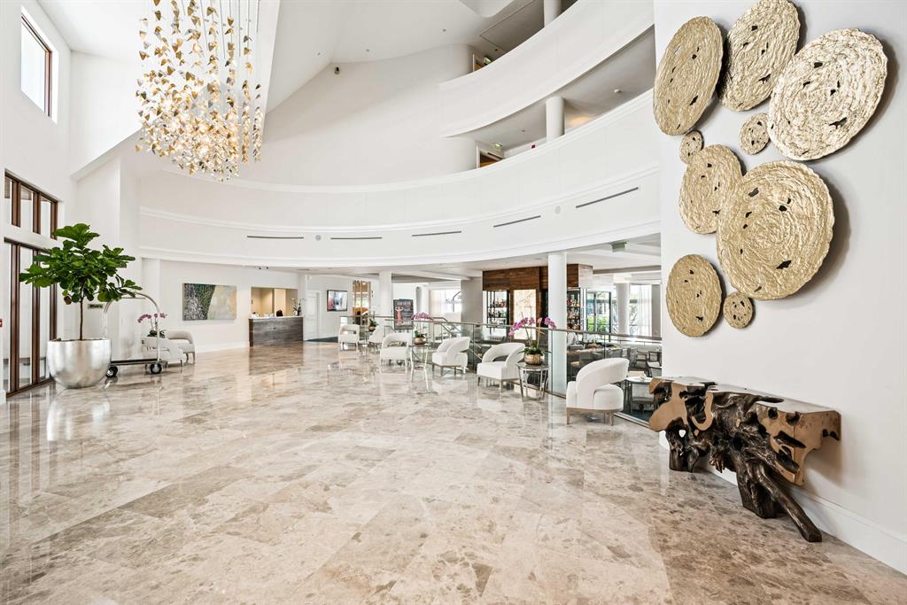 ADMIRALS COVE - Residential