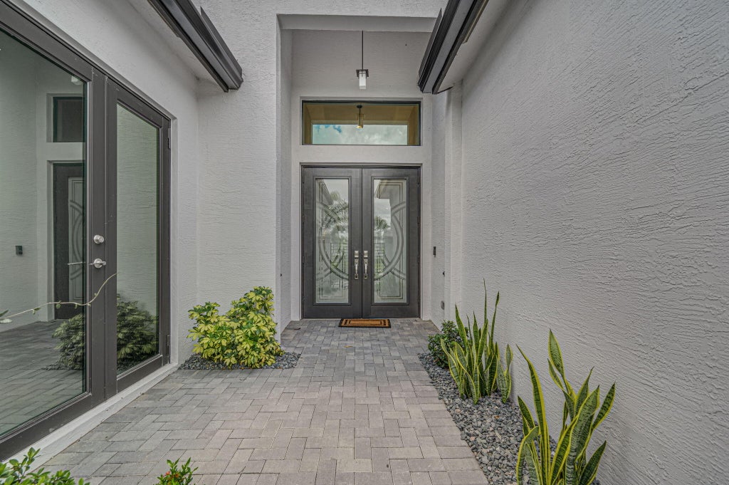 Photo of 11558 SW Surf Springs Road, Port Saint Lucie, FL 34987 (MLS # R11004278)