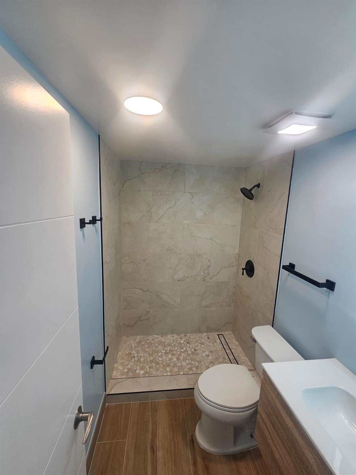 Lauderdale Tower - Residential Lease