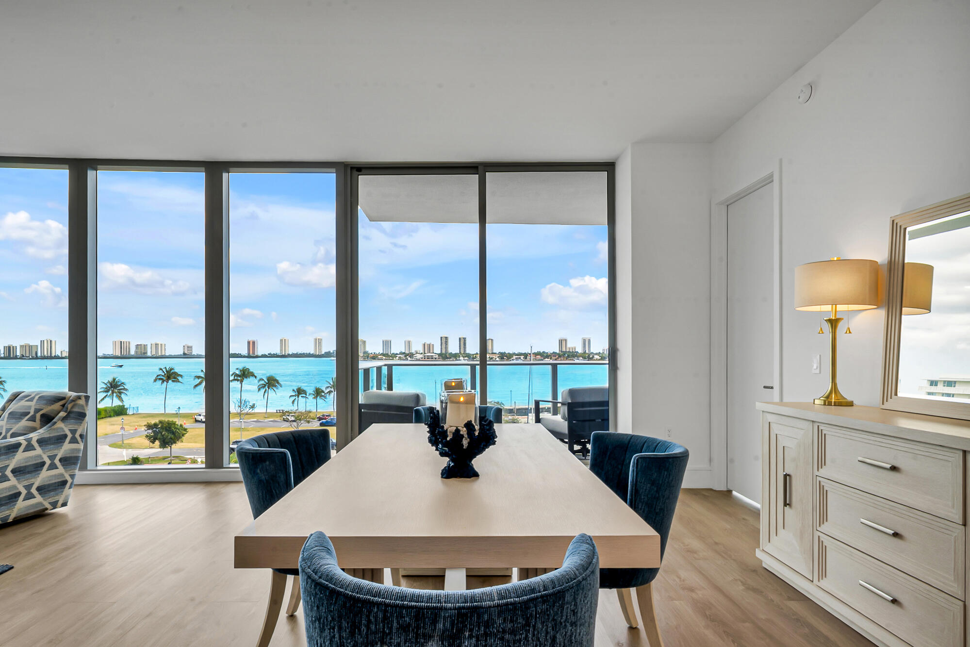 Nautilus 220 Condominium - Residential