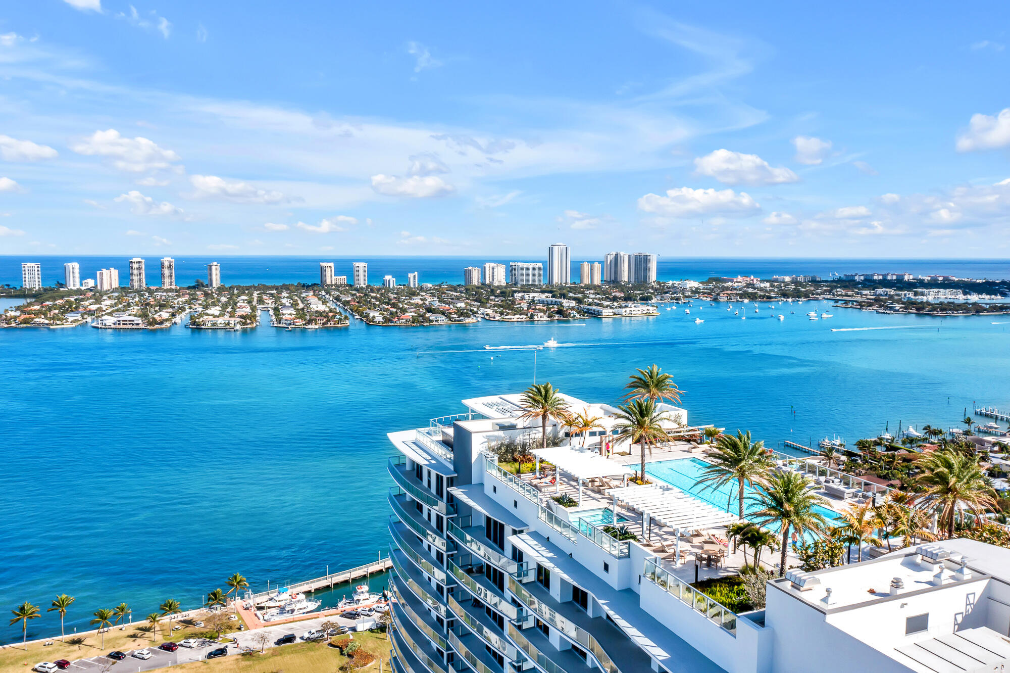 Nautilus 220 Condominium - Residential