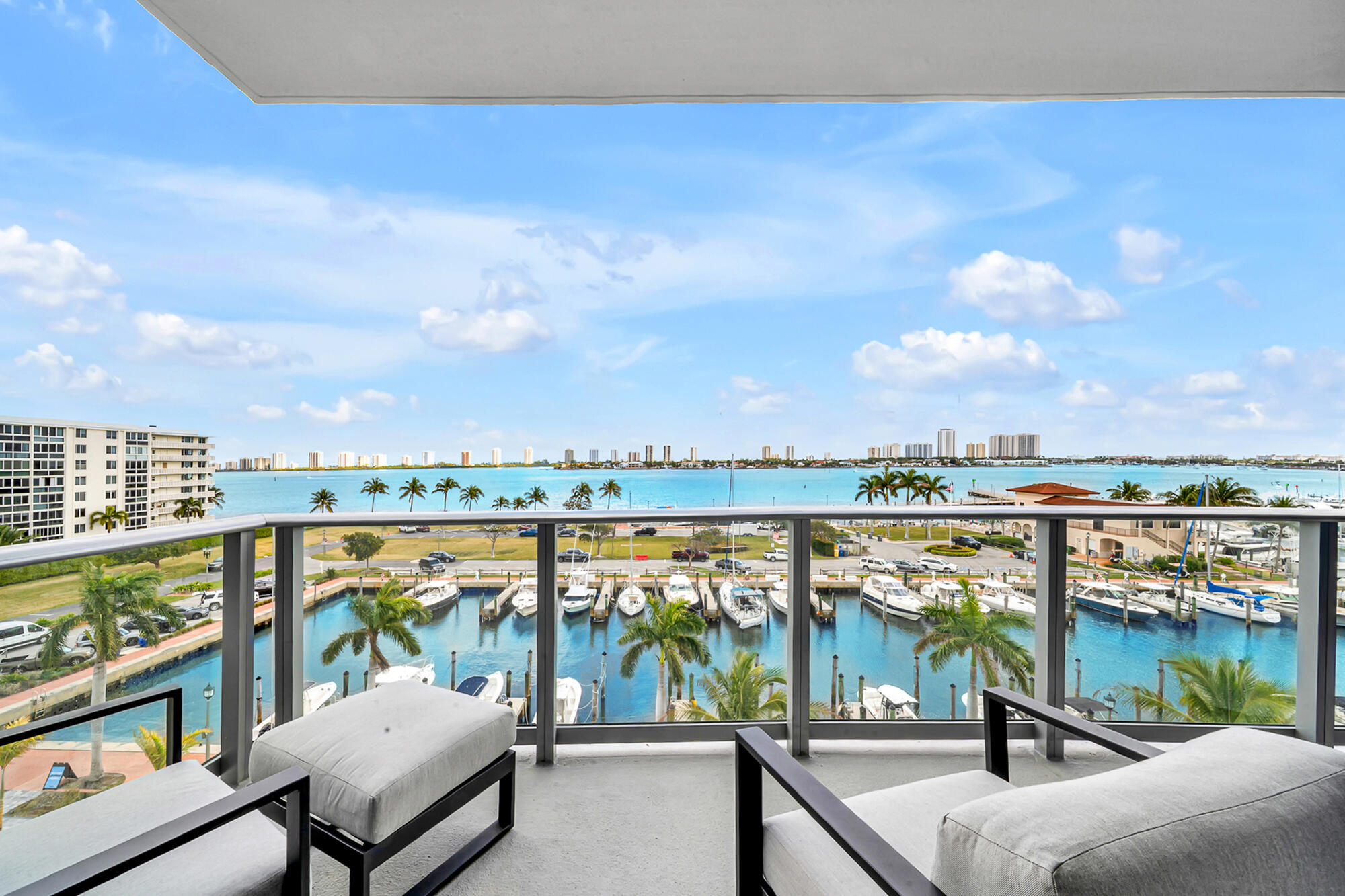 Nautilus 220 Condominium - Residential