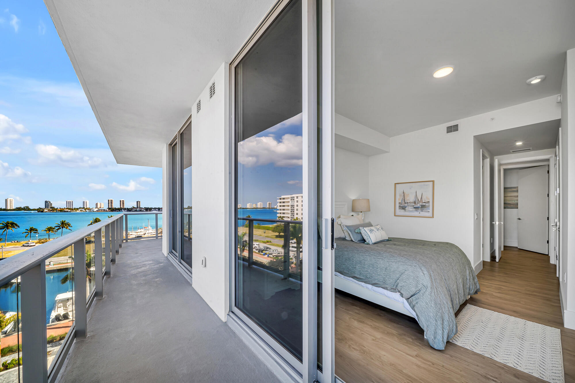 Nautilus 220 Condominium - Residential