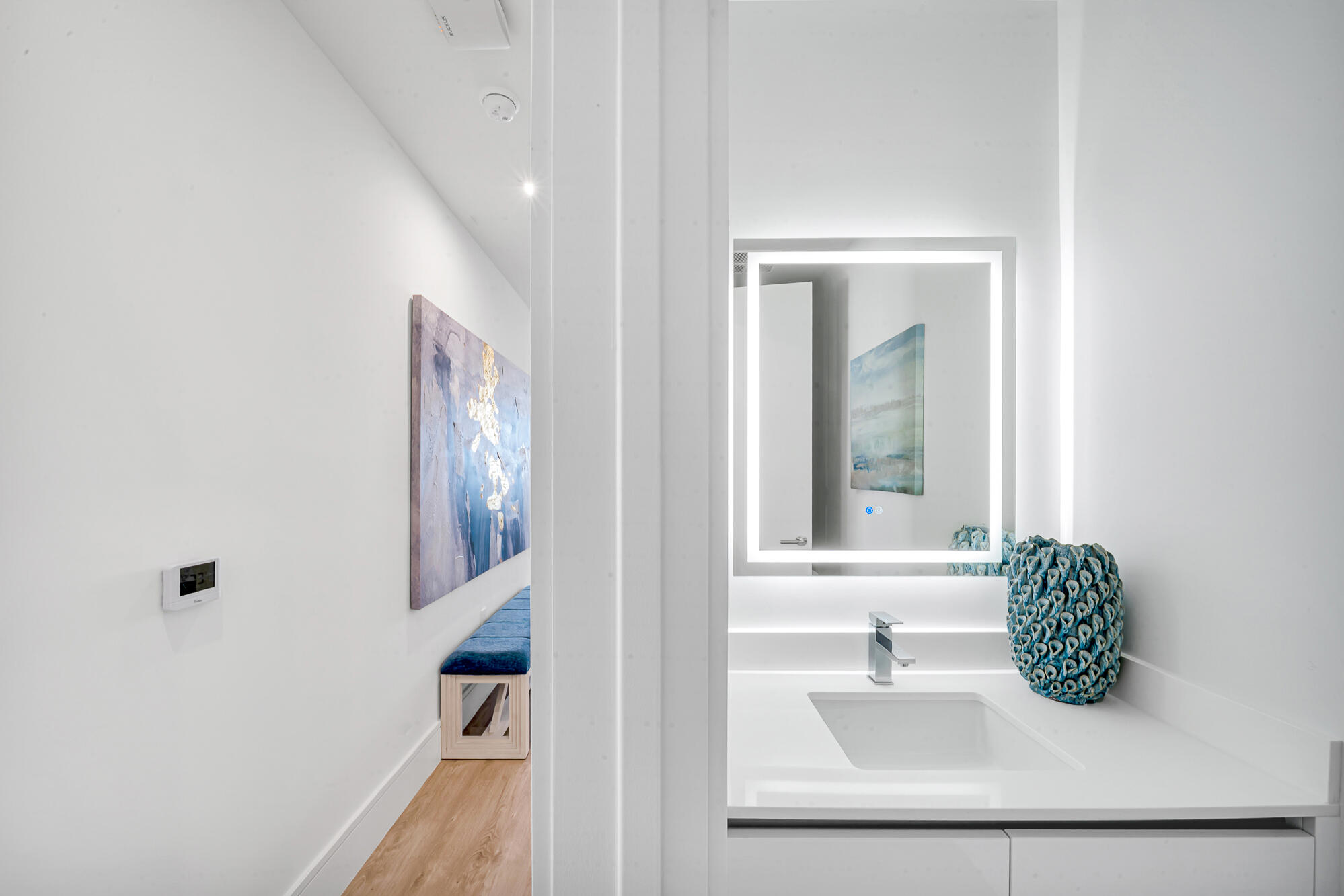 Nautilus 220 Condominium - Residential