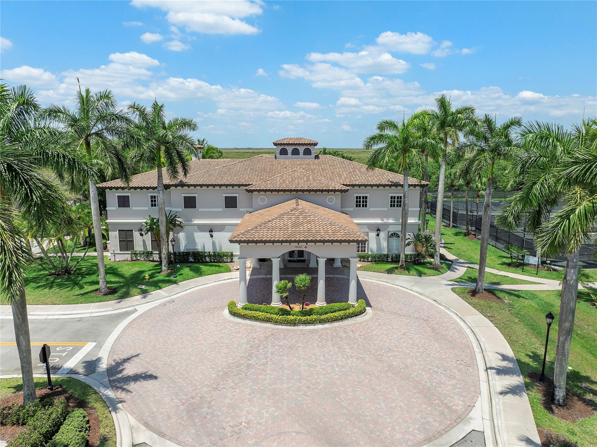 Heron Bay Central 171-23 - Residential