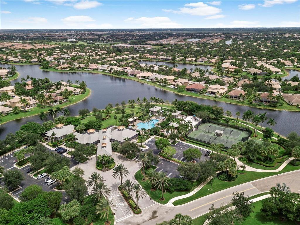 Heron Bay Central 171-23 - Residential