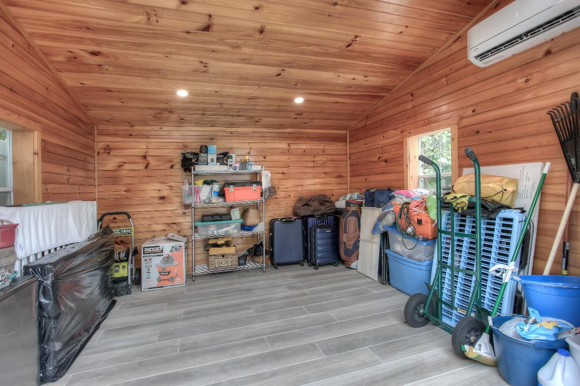 HIGH ACRES 1ST ADD - Residential