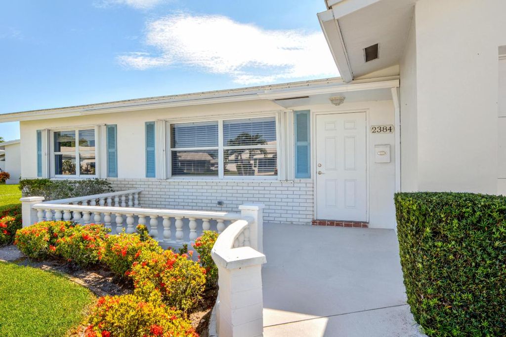 Photo of 2384 SW 9th Avenue, Boynton Beach, FL 33426 (MLS # R11138091)