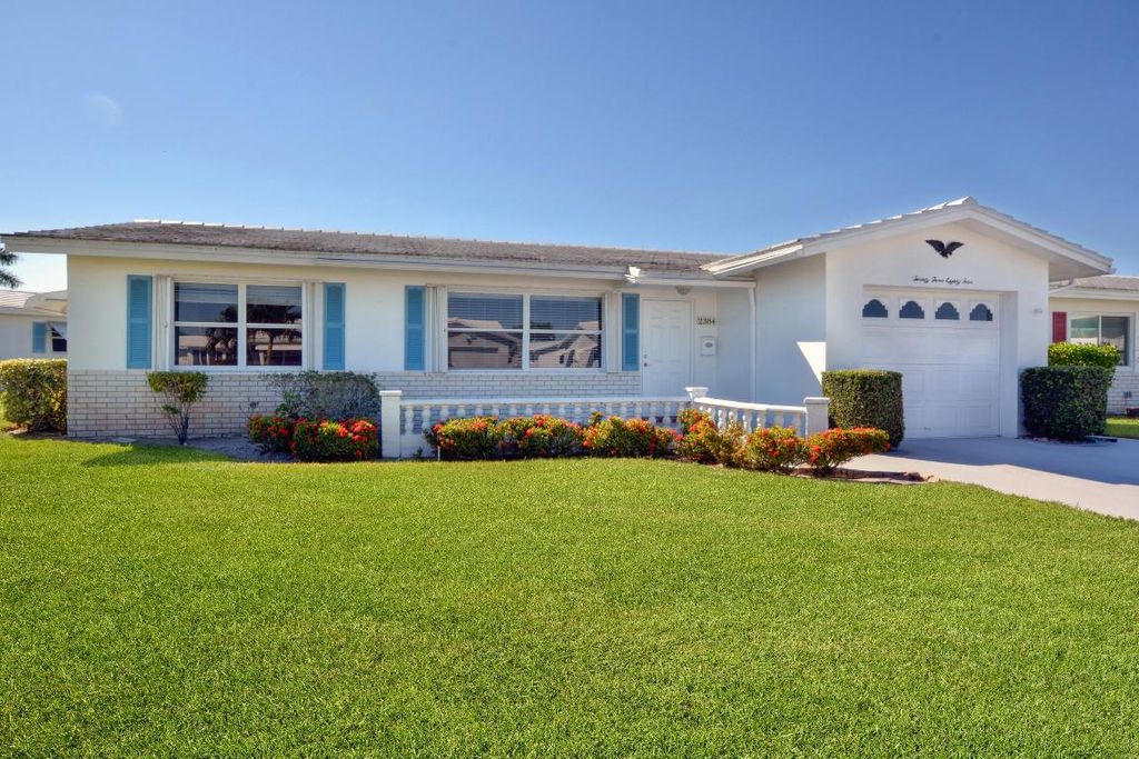 Photo of 2384 SW 9th Avenue, Boynton Beach, FL 33426 (MLS # R11138091)