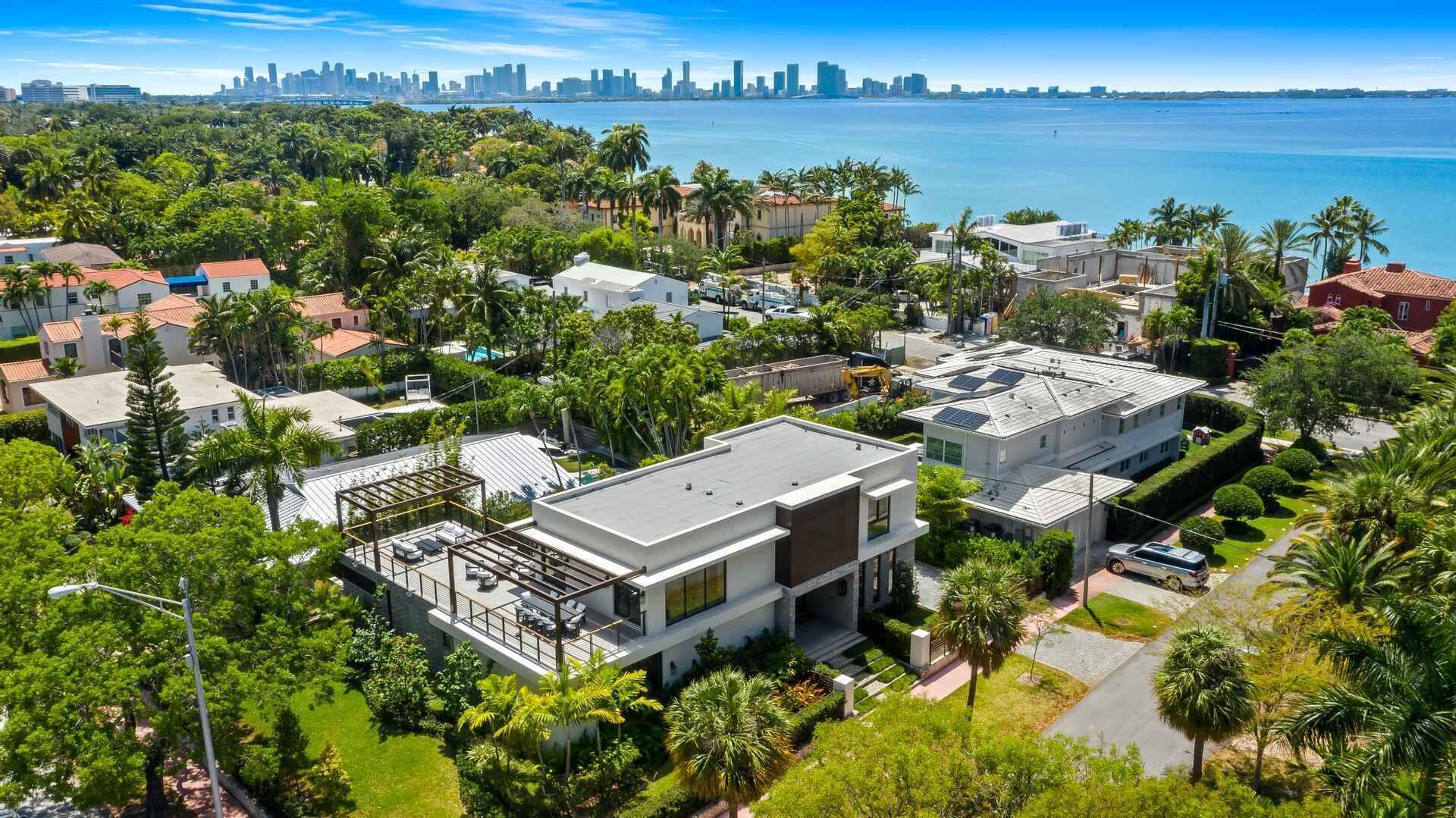 LA GORCE GOLF SUB - Residential