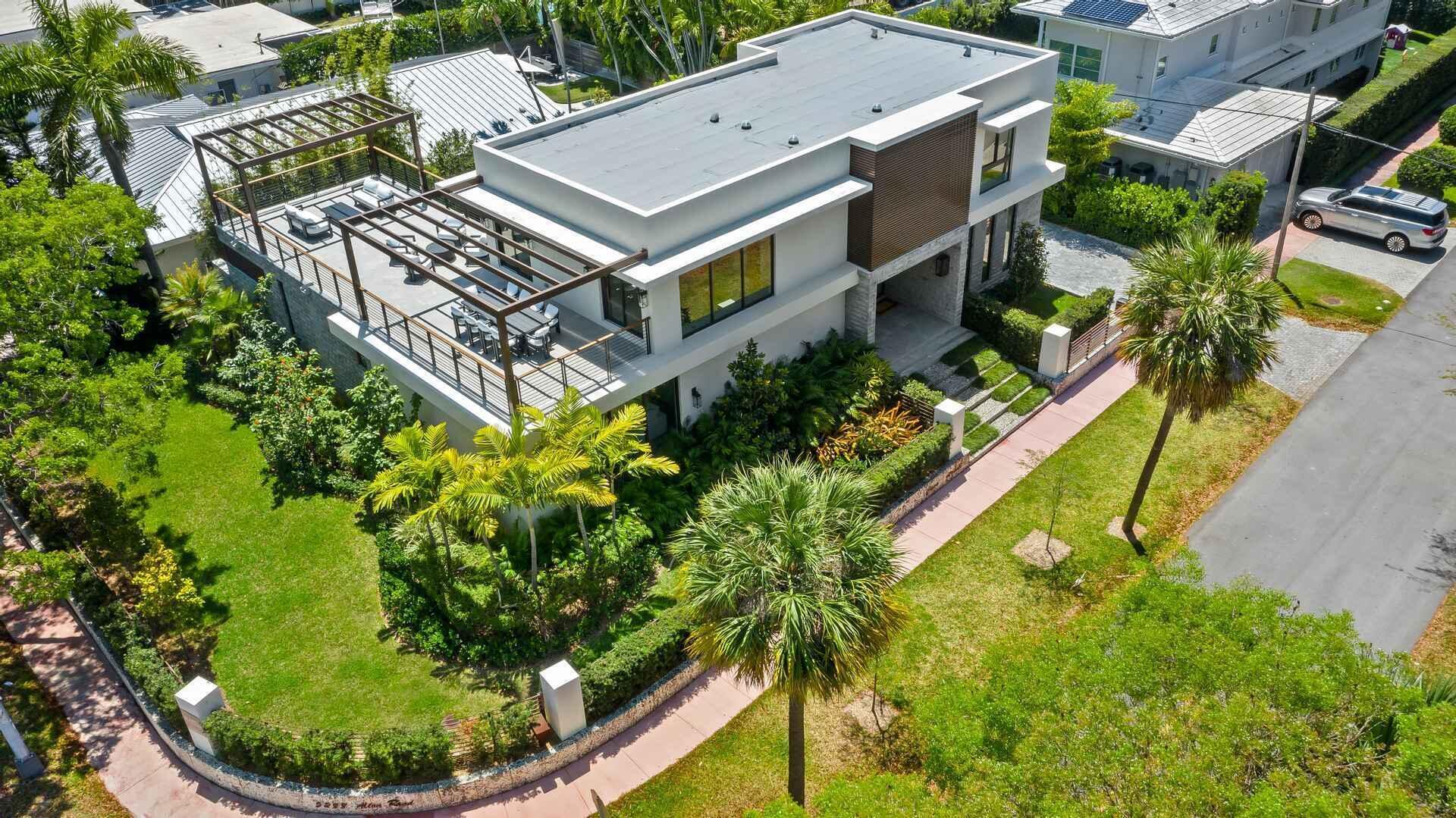 LA GORCE GOLF SUB - Residential