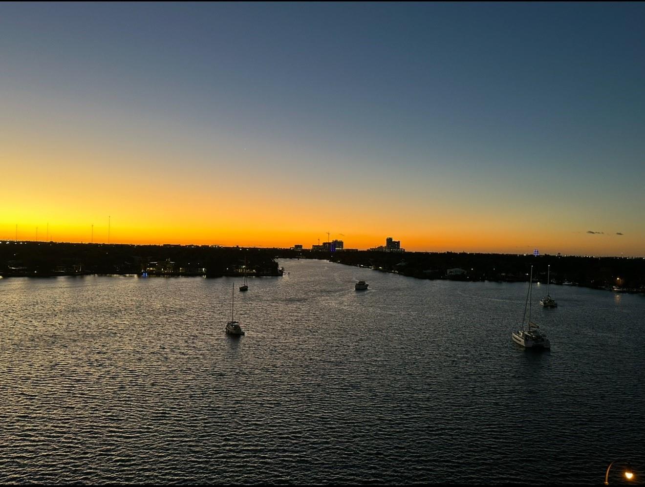 VALIANT HOUSE - Residential Lease