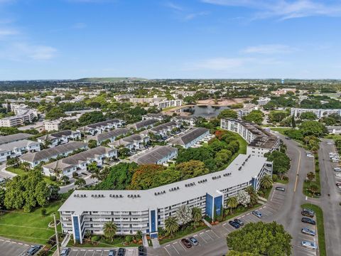 Tiny photo for 4001 Upminster J, Deerfield Beach, FL 33442 (MLS # B26048567)