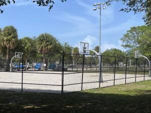 LAKESIDE POINT APT 3 COND - Residential Lease