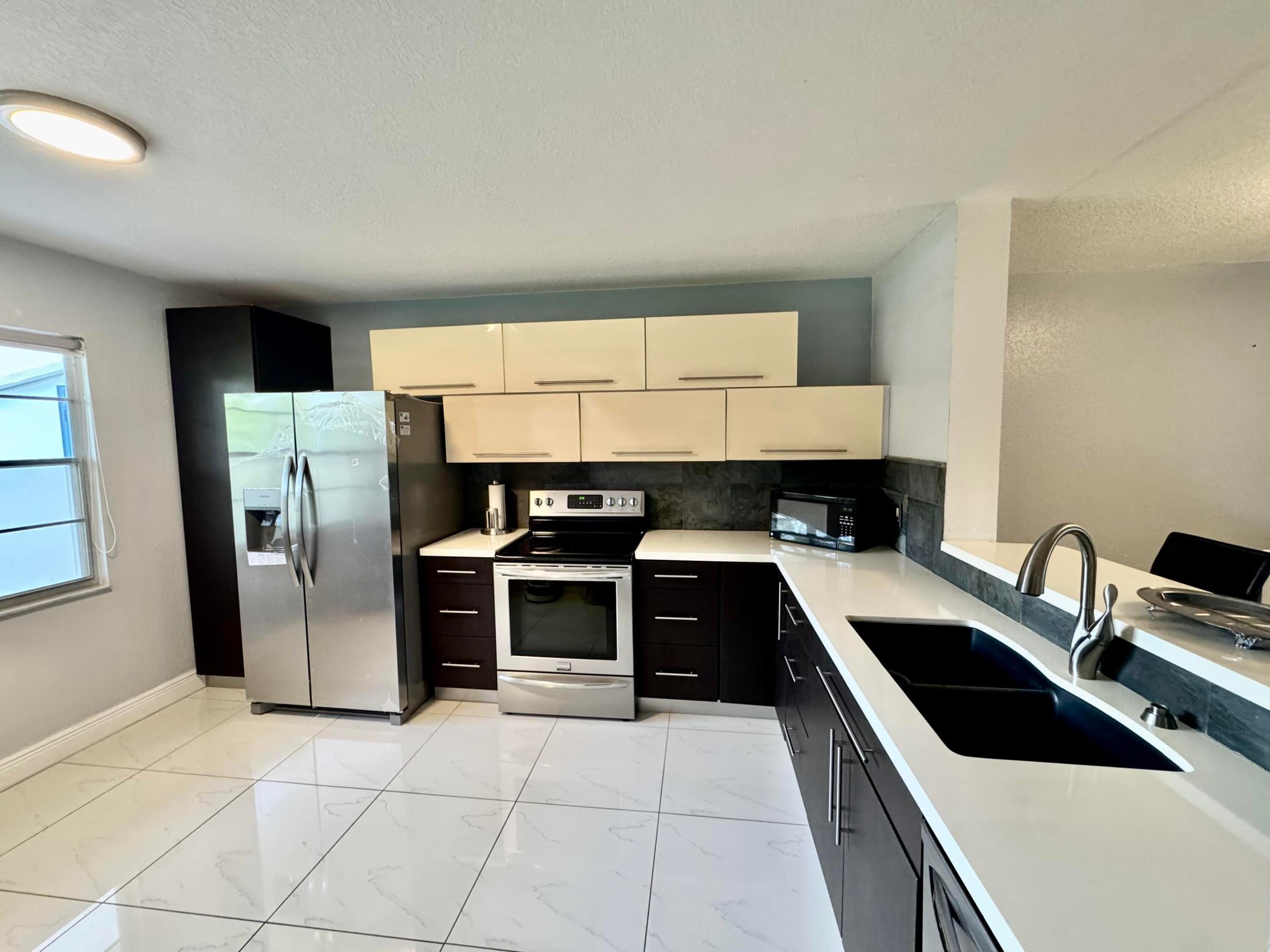 12600 SW 5TH Court 109L - Photo 3